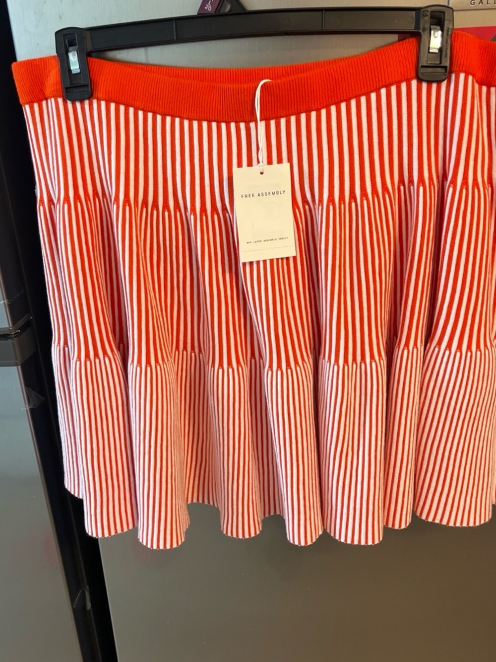 Free Assembly Red & White Striped Circle Skirt